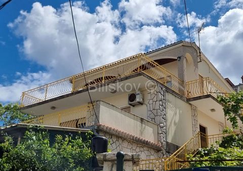 Trogir, island Čiovo, two apartments in a detached house, total net area 171 m2, on a plot of 555 m2. This detached house is located in one of the most desirable locations in the region, Trogir, on the beautiful island of Čiovo, first row to the sea ...