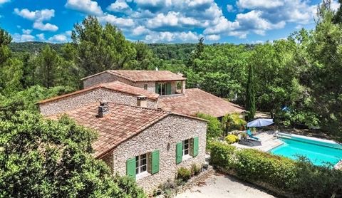 This traditional 5 bedroom villa is situated in the heart of Provence, in the sought-after Vaucluse department. The Luberon National Park, Avignon and Aix are all within easy reach and the delightful riverside town of L’Isle sur la Sorgue is just a f...