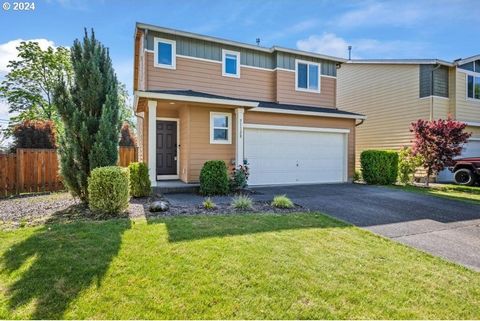 Welcome to this charming home nestled in the desirable neighborhood of SW Scappoose. Boasting updated luxury vinyl plank floors, some updated fixtures, and a whole home interior repaint in 2021, this residence offers a contemporary yet cozy atmospher...