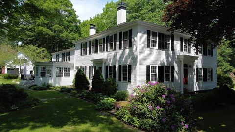 The ultimate lifestyle opportunity,this landmark Maine property combines upscale modern interiors within an exquisitely preserved historical farmhouse; a rare opportunity not to be missed. Dating back to the Revolutionary War period, the Peter White ...