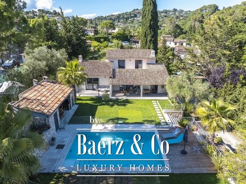 Villa of 174sqm, with automation, located in a nice and quite district of prestigious city of Mougins. New renovated with high quality material, this properties South facing is on a large garden of 2300sqm, with a lot of fruit trees and oliver trees....