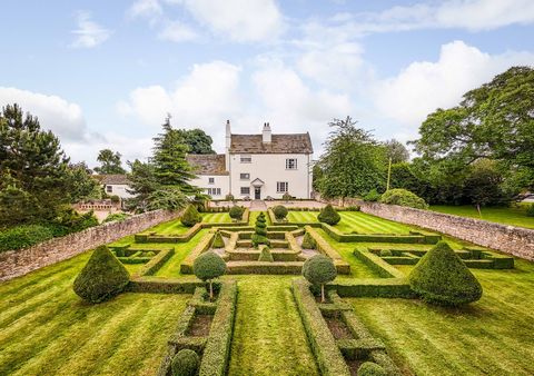 Scawsby Hall is a fine Grade II listed country home believed to date back to the mid-17th century and is one of the area’s most prestigious residences. The property has undergone meticulous renovation in recent years to create a family home which sea...