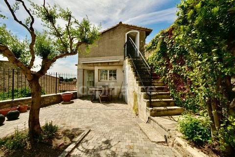 Dpt Bouches du Rhône (13), à vendre FONTVIEILLE maison P6