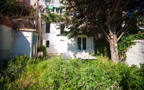 À vendre Immeuble de 93,29 m² à MARSEILLE 3e
