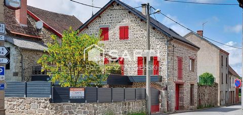 Maison de pays en pierres entièrement rénovée avec jardin et terrasse.