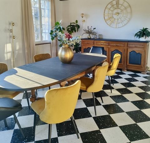 Maison de caractère 270 m2 OYONNAX (01)