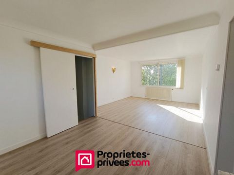 EXCLUSIVITE A louer sur la commune d'Iteuil agréable maison de 133m². Elle comprend au RDC une grande cuisine neuve semi-ouverte aménagée avec de nombreux rangements et équipée (réfrigérateur, lave vaisselle, plaque à induction, four, hotte), une sal...