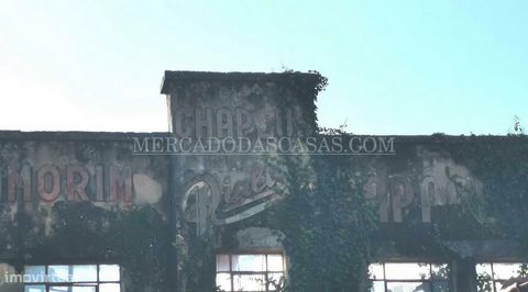 Ao comprar este Edifício Indústria/Armazém para recuperar situado em pleno coração da cidade de São João da Madeira está a investir num edifício industrial com excelentes acessibilidades perto de comércio e serviços. Ótimo para reconstruir para indús...