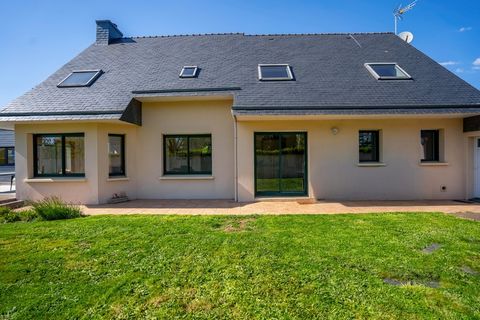 Maison 7 pièces 214m²