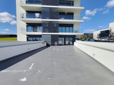 Apartamento Moderno em Odivelas - Excelente Oportunidade, bem localizado! Descobra este fantástico apartamento situado num dos melhores bairros de Odivelas. Com uma área bruta de 202 m² e 86 m² úteis, este imóvel oferece todo o conforto e comodidade ...