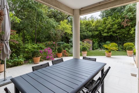 Marseille 9ème, le Redon T4 Dexception avec jardin paysager de 200m2 et Terrasses de 50M2