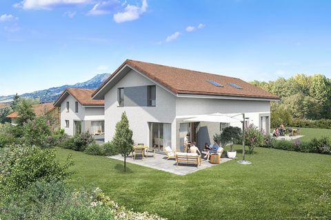 MARCELLAZ - We present for sale this pretty detached villa of 124 m2 in VEFA with 5 rooms, a garage, two parking spaces and a plot of 660 m2. It is in the heart of the village of Marcellaz that this villa is located just 13 minutes from the Swiss bor...