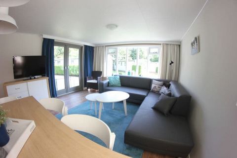 All detached accommodations at the spacious Bergumermeer Holidaypark is situated for optimum enjoyment. You can choose from a variety of accommodations, so there is sure to be one to suit every taste. The 6-person chalet (NL-9262-11) is ideal for a f...