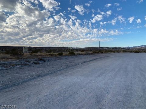 Access to Hwy 168. There is an additional 9 Acre Parcel and two 20 acre parcels for Sale in the same area. The Coyote Springs development , approx 8 miles west, is planned to cover 43,000 acres or 65 square miles. While mostly in Lincoln County, init...