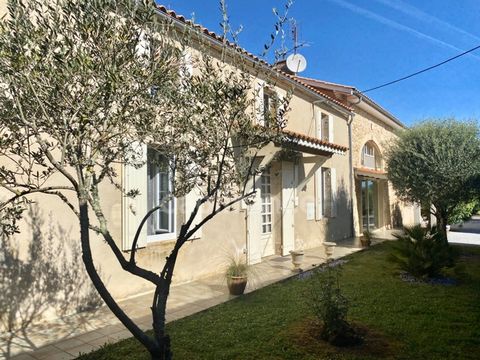 Dpt Gironde (33), à vendre proche de MOURENS maison P6 de 172 m² - Terrain de 4 300 m² belle vue dégagée