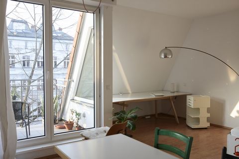 Located in the vibrant heart of Kreuzberg, this cosy studio apartment offers urban comfort and convenience. Step inside to a stylishly furnished space where a king-size bed beckons for restful nights. Natural light floods through the balcony doors, i...