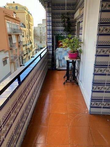 Middle Floor Apartment, Marbella, Costa del Sol. 3 Bedrooms, 1 Bathroom, Built 73 m². Setting : Town, Close To Port, Close To Shops, Close To Sea, Close To Schools, Close To Marina. Condition : Good. Views : Street. Features : Private Terrace, Utilit...