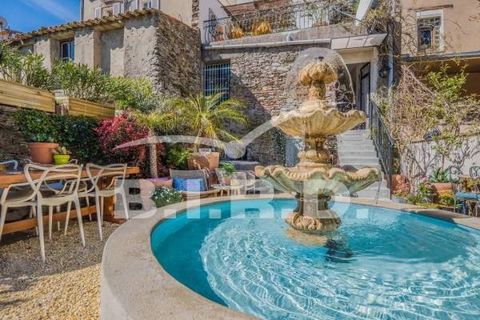 Nestled in the heart of the charming village of La Garde-Freinet, this elegant renovated village house offers a spacious and refined living environment. Set on three levels of over 100m² each, it has many well-designed spaces. The ground floor offers...