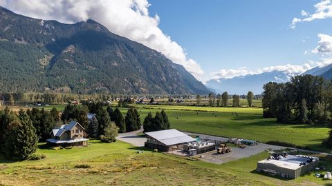 Combine the best of rural life with a unique commercial opportunity on this luxury estate set on over 75 acres of agricultural zoned land, just over 2 hours’ drive from Vancouver. Majestic mountain views of Pemberton Icecap Glacier and the valley bey...