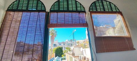 Exclusive in Sitges! Discover this gem of an apartment for sale exclusively with our agency, just steps from the beach and with a charming terrace. Located in the heart of Sitges, just 50 meters from the beach, this unique apartment is situated in a ...