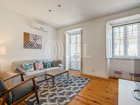 3-bedroom apartment with 128 sqm of gross private area, in Arroios, Lisbon. Located in a Pombaline-style building, the property was completely renovated in 2019 and is in excellent condition. It consists of three bedrooms with air conditioning, one o...