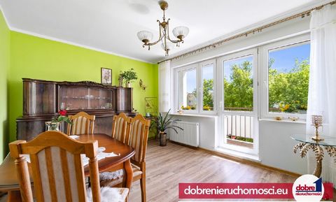 Dobre Nieruchomości recommends a sensational ready-to-move 3-room apartment, 56.12 m2, fully equipped, well-maintained, comfortable, with a view of the Fordon Hills located on the 2nd floor in a block of flats in Fordon. Contact agent: Karolina Bogac...
