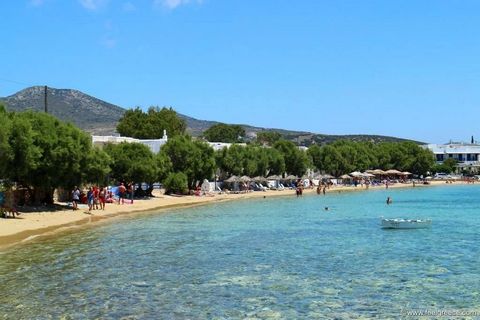 Zum Verkauf steht ein Grundstück von 5.338 m² in der Gegend von Aliki in Paros, in der Nähe von Ag. Nikolaos, mit einem beeindruckenden Blick auf das Meer. Das Grundstück hat eine Fassade von 118 Metern und eine Breite von 46 Metern und ist bebaubar,...