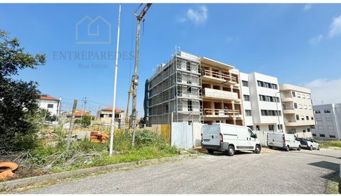 Apartamento de 3 dormitorios en construcción en Oliveira do Douro - con buenos acabados y precio atractivo - Excelente oportunidad - Vila Nova de Gaia - Oporto. Excelente oportunidad para inversión o vivienda propia. Promoción en construcción con bue...