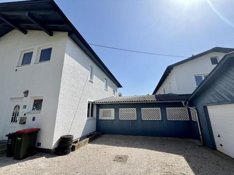 This top residential and commercial property with office, commercial space, 2 rented apartments as well as 4 garages and storage rooms is located in a sought-after location in Wies with a fantastic view of the Koralpe. The property includes: TOP 1 wi...