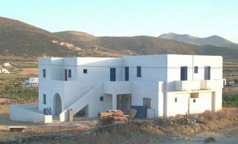 Ort: Kamares, Paros, Kykladen, Griechenland Eigenschaften der Immobilie: Gesamtfläche: 323 m² Baujahr: 2007 Geeignet für Ferienhaus, zur Investition, zur Miete. Luftig Grundstücksgröße: 4011 m² Aussicht: Unbegrenzt Parken: Überdachter Parkplatz Semi-...