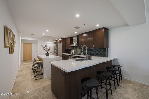 *SELLER FINANCING IN THE LOW 5'S* This luxury remodeled 2 bedroom, 2 bathroom condo on the third floor offers a modern and sophisticated living space. Recently renovated to the highest standards, this condo combines style, comfort, and convenience. T...