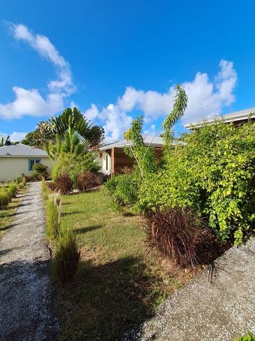 Maison à vendre 3 pièces SAINTE ANNE (971)