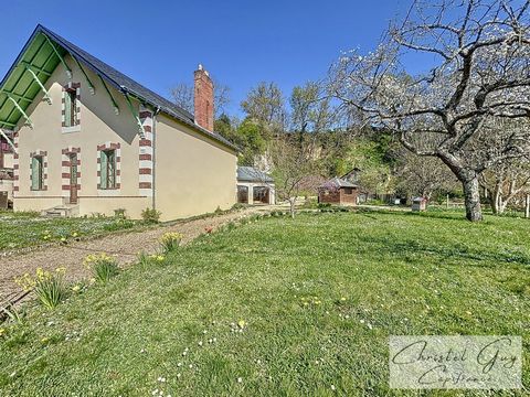 Dpt Sarthe (72) Montval-sur-Loir, maison de charme à vendre 260 m², 7 pièces, 3-4 chambres, double garage, 2518 m² de terrain