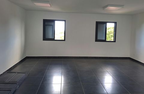 LOCAL DE 53M² SECTEUR CONDÉ