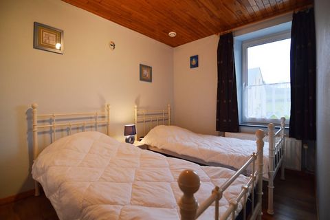 This holiday home in Bovigny is a 2-bedroom house located 1 km away from the forest. This house can accommodate up to 4 guests and has access to the ski lift which is only 100 m away. Located only 6 km away from the town centre, this chalet is also n...