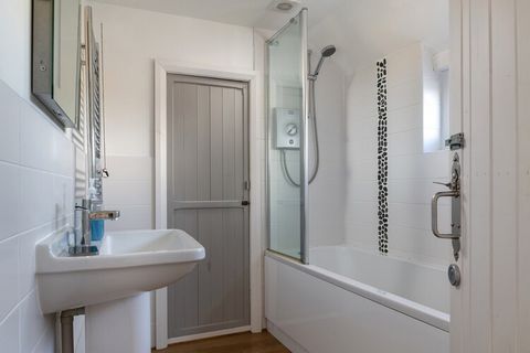 This stunning coastal property, located on the headland of the Wales Coast Path, offers breathtaking views of the sea and surrounding countryside. Perfectly designed for up to 8 guests, this luxurious retreat combines comfort, style, and convenience ...