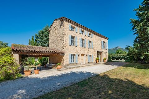 Authentique bergerie du XVIII? 200 m2 sur 5000 m2 de terrain avec détachement de parcelle possible