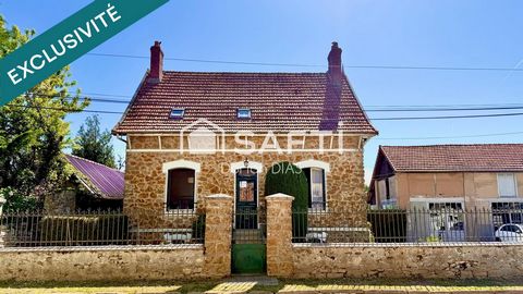 MAISON EN PIERRE MEULIERE + GRANGE 200M² + PARCELLE 2500M²