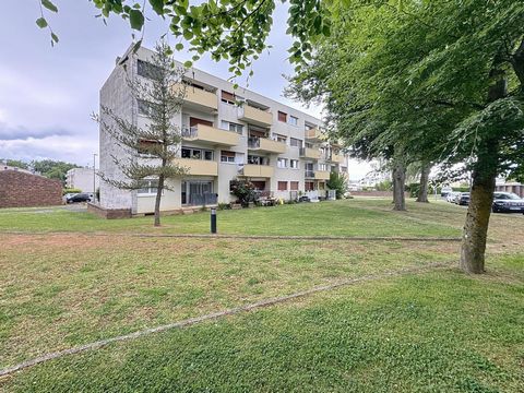 Spacieux appartement au dernier étage à tout juste 12min du RER