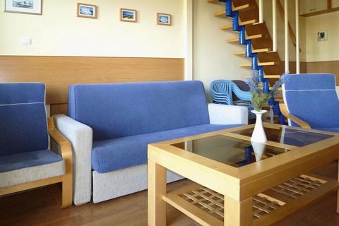 Comfortable holiday apartment on the 4th floor of a new apartment complex, only 300 m from the beautiful sandy beach. You have a beautiful view of the wooded area. The house is located in a quiet part of the city on the Usedom side in Świnoujście. Th...