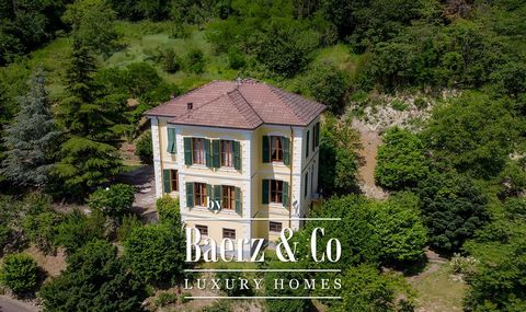 At just 2km of the scenic village of Serravalle Scrivia (AL) Piedmont and 45 minutes of Genoa, we have this majestic mansion for sale 260 m². The legend linked to this historic mansion tells us it was built by a nobleman for his beloved woman, who li...