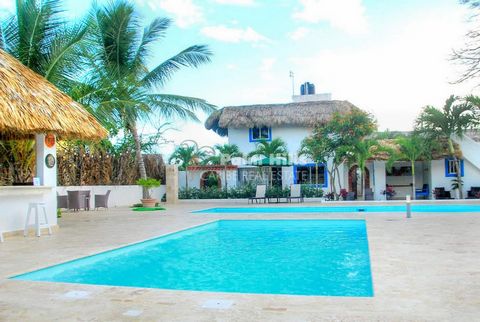 In La Romana – the gateway to the most beautiful beaches of the Caribbean, known for its golf courses, luxury resorts and its strongly developed tourism industry – you now have the great opportunity to acquire this charming, year-round well-attended ...
