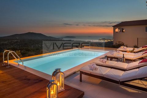 Property Description        This authentic traditional Dalmatian villa with southwestern orientation, is located in a quiet environment in the hills above Primošten with a panoramic view of the sea and the  untouched nature of central Dalmatia. The v...