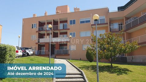 *PROPERTY LEASED UNTIL THE END OF DECEMBER 2024* Excellent investment opportunity if what you are looking for is profitability and appreciation! 2 bedroom apartment with a total area of 128 square meters, located in Canelas, Vila Nova de Gaia, Porto ...