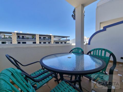 Studio inserted in a condominium with swimming pool, restaurant and bar, a short distance from the beach of Cabanas de Tavira. With double bed and sofa bed, portable air conditioning, bathroom with bathtub. The village of Cabanas makes for an unforge...