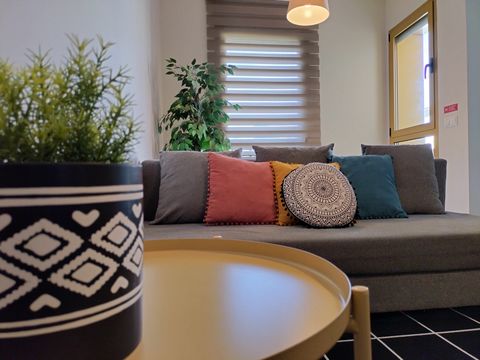 This accommodation is 6 minute walk from the beach. With free Wi-Fi in all areas, the Apartment Oceanus Park is an apartment situated in Povoa de Varzim. The nearest airport is Porto Airport, located 18 km. The space It offers garden views and is 29 ...