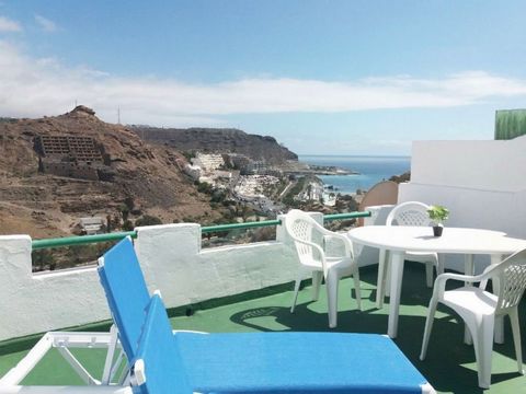 Spacious apartment for sale in Playa del Cura, Tauro. Located 10 minutes from CC Playa del Cura with restaurants, bars, pharmacies, shops, supermarkets. And 15 minutes from the beach. The 80 mÂ² apartment has two bedrooms, a bathroom, living room, ki...