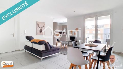 Exclusive Listing at SAFTI Immobilier: Discover this stunning T4 apartment of approximately 79m², nestled on the 4th floor of a secure building from 2014, located in the vibrant Moulin à Vent neighborhood in Lyon 8. Enjoy an optimized layout: a spaci...