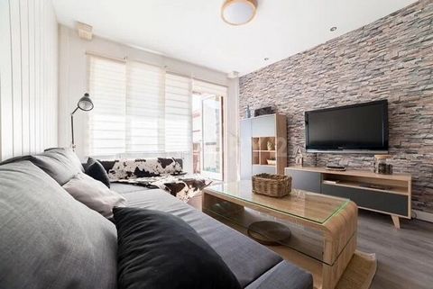 Introducing an exclusive ground floor apartment in Sierra Nevada, completely refurbished and ready to welcome you or your guests. Perfectly positioned at the first chairlift stop, this home promises unparalleled access to exciting ski slopes, while b...