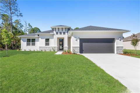 One or more photo(s) has been virtually staged. Welcome to your dream home! This newly constructed, spacious residence boasts a flex room, ensuring plenty of additional room for comfort. Each bedroom comfortably accommodates a king-size bed, offering...